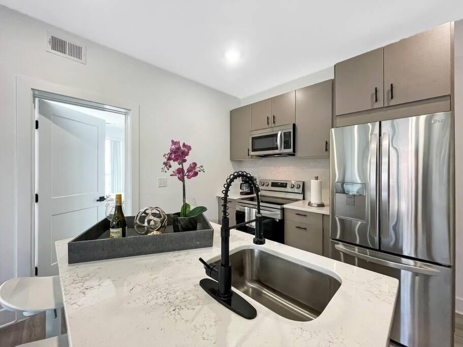 Central Dc Apt , City Skyline View , Close To All 华盛顿哥伦比亚 外观 照片