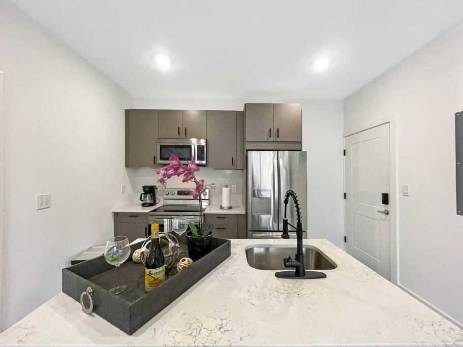 Central Dc Apt , City Skyline View , Close To All 华盛顿哥伦比亚 外观 照片