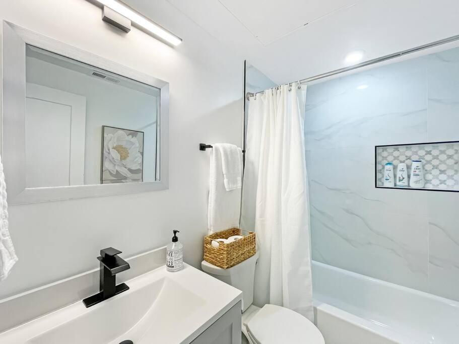 Central Dc Apt , City Skyline View , Close To All 华盛顿哥伦比亚 外观 照片